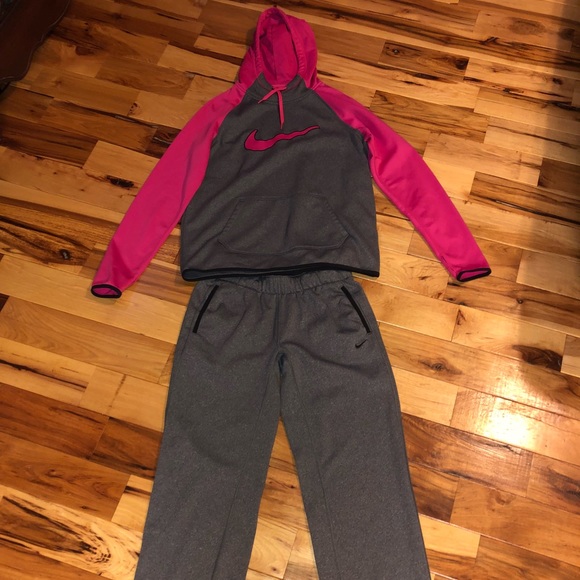 Nike Other - Nike Therma Fit hoodie and sweatpants